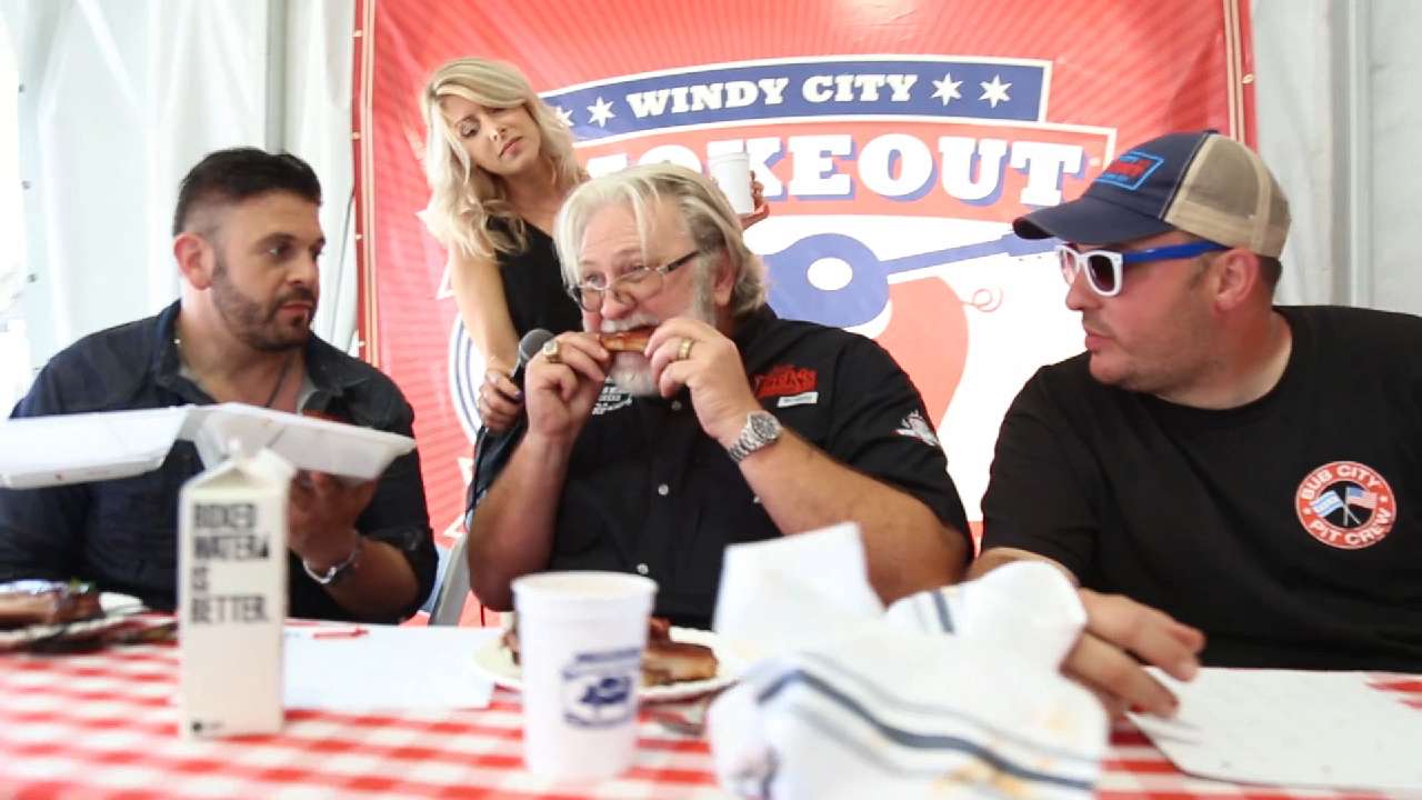 Adam Richman at Windy City Smokeout
