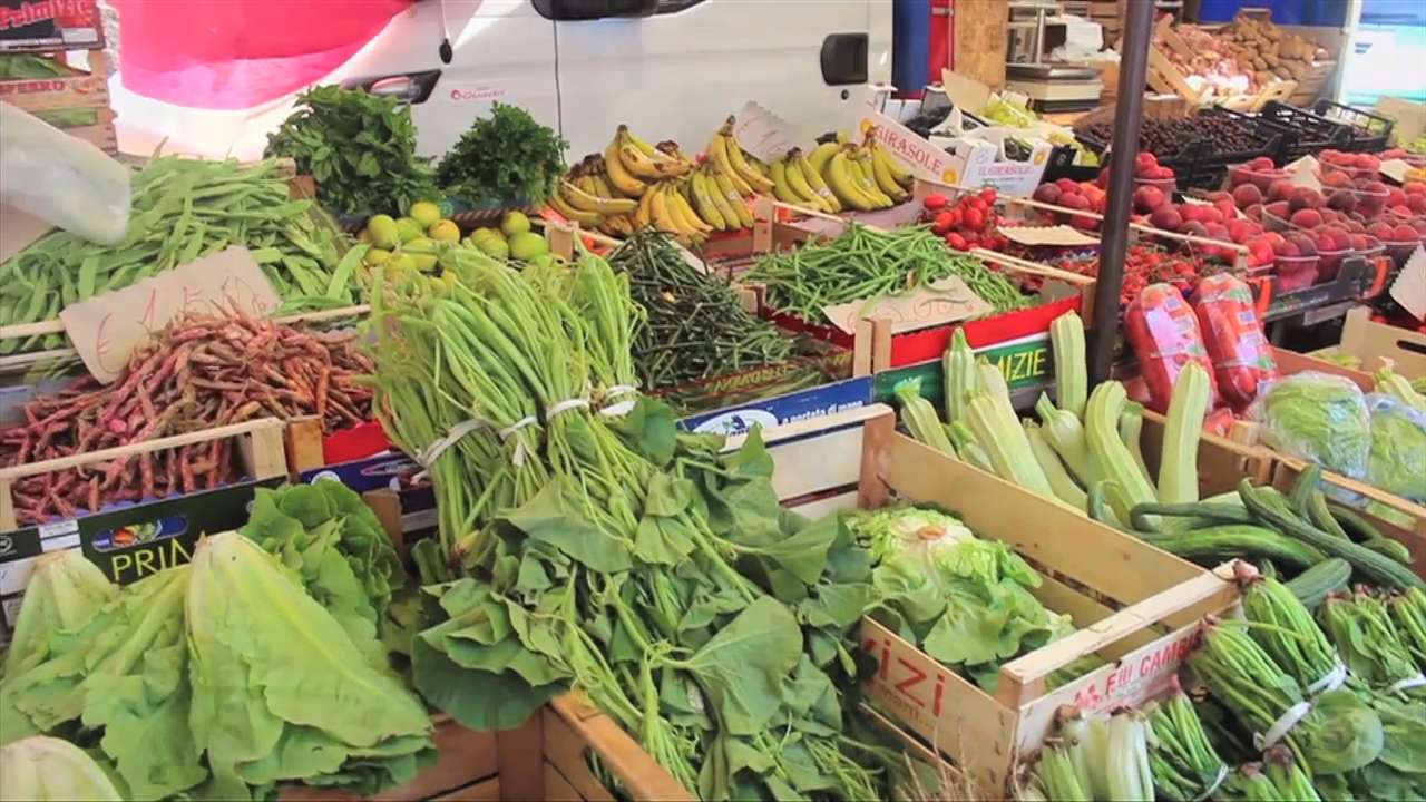 Baking and Shopping Around Mt. Etna