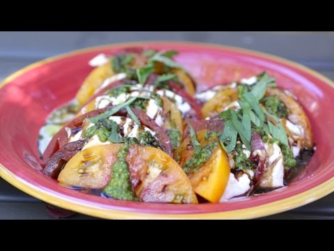 Heirloom Tomato Caprese Salad & Homemade Pesto