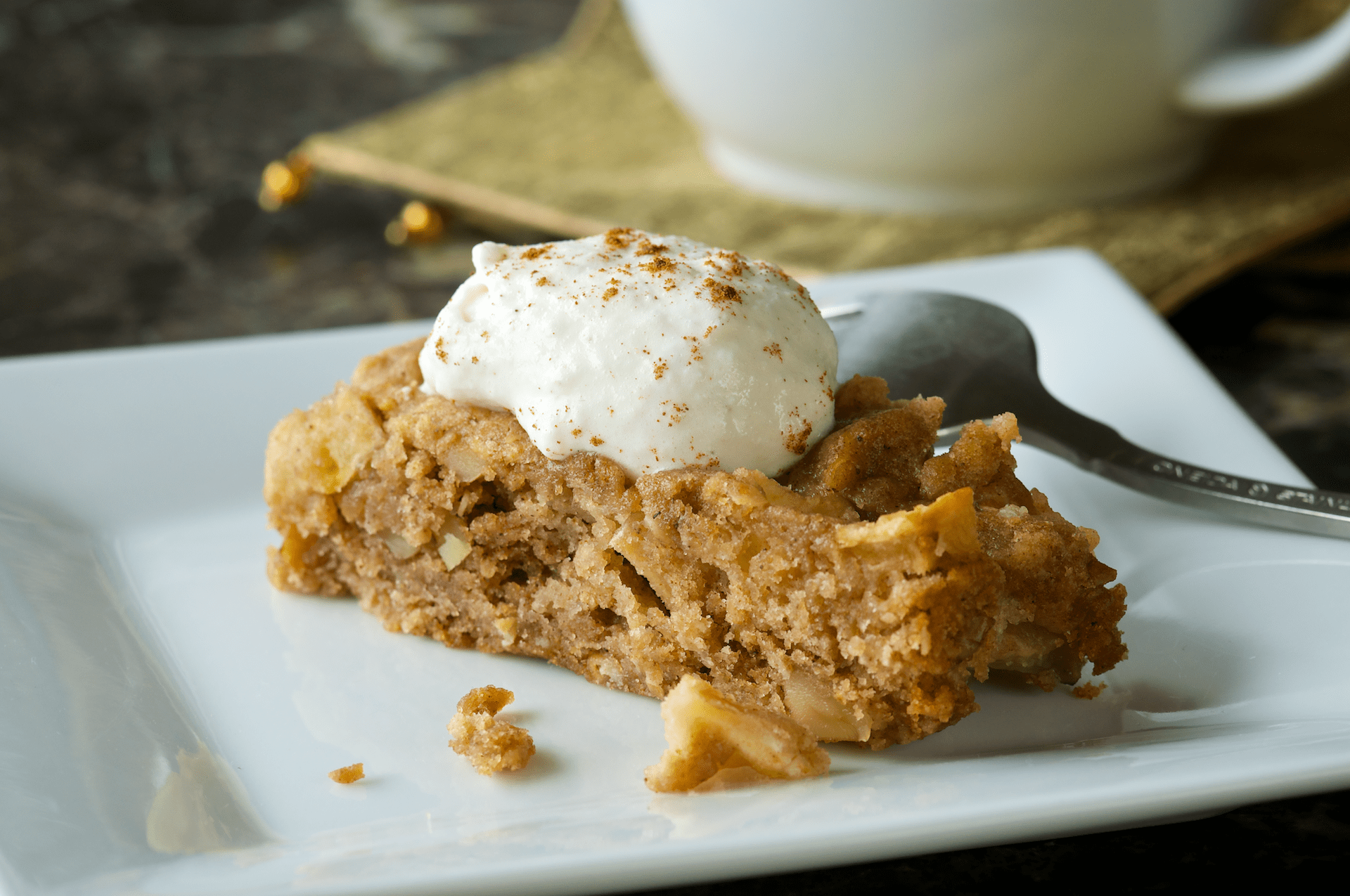 Take a break from the usual brownies and create a dessert that’s full of good stuff, like apples and oatmeal. Why Try? First of all, it’s sweet and yummy—consider the wholesome goodness of oatmeal and apples as a bonus!