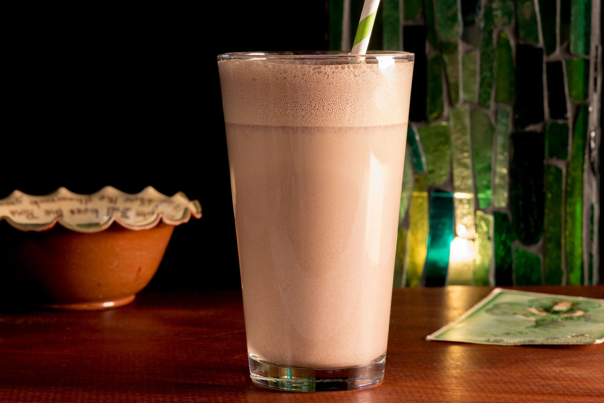 It’s an Irish milkshake that will make you believe you have the best seat at the pub. All it takes is 4 ingredients for an indulgent dessert beverage.