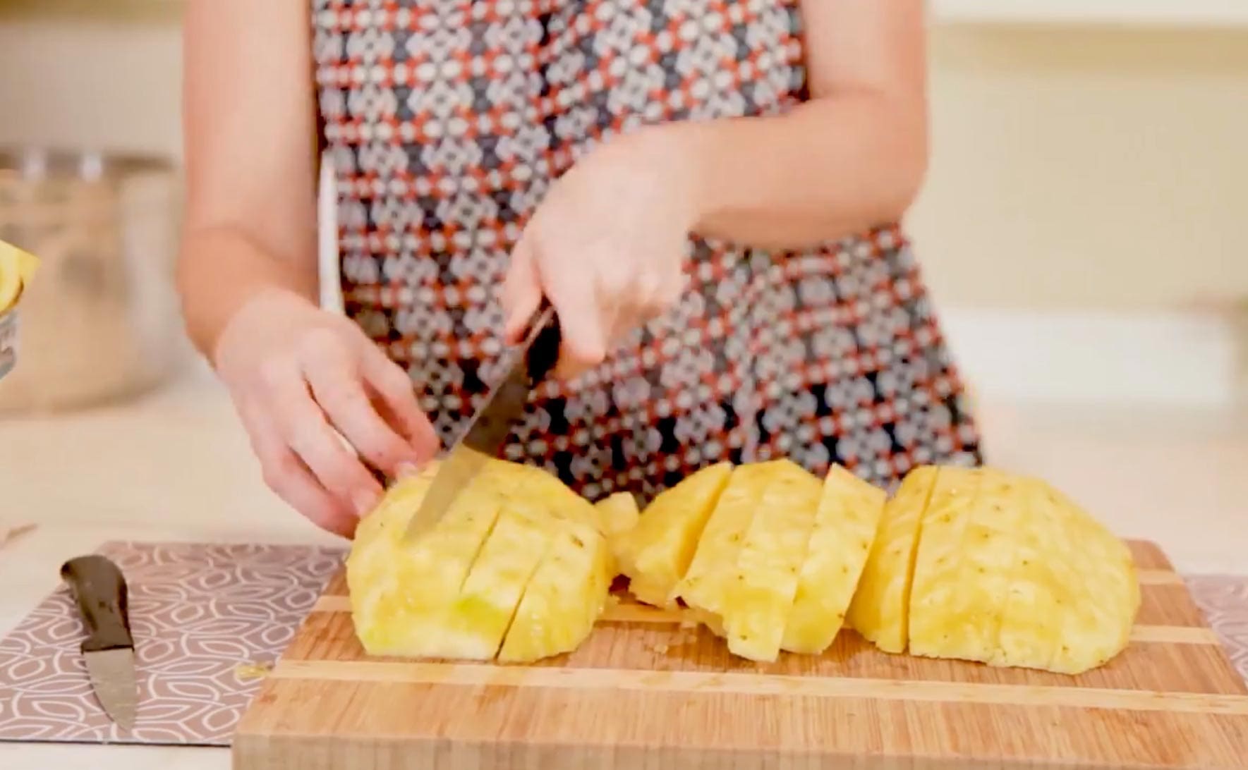how to easily peel pineapple
