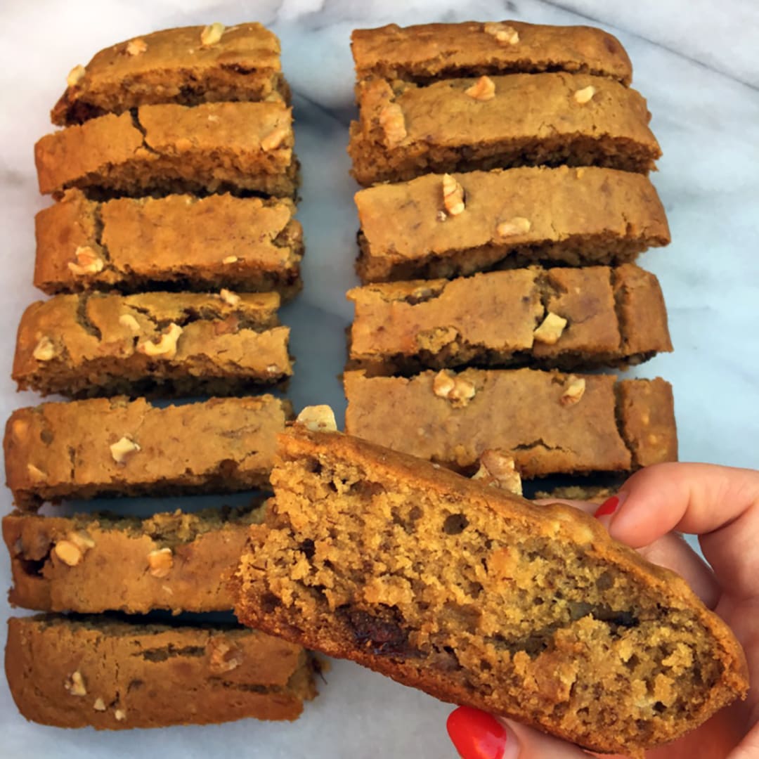 MAPLE WALNUT BANANA BREAD by GlutenFree.FollowMe
