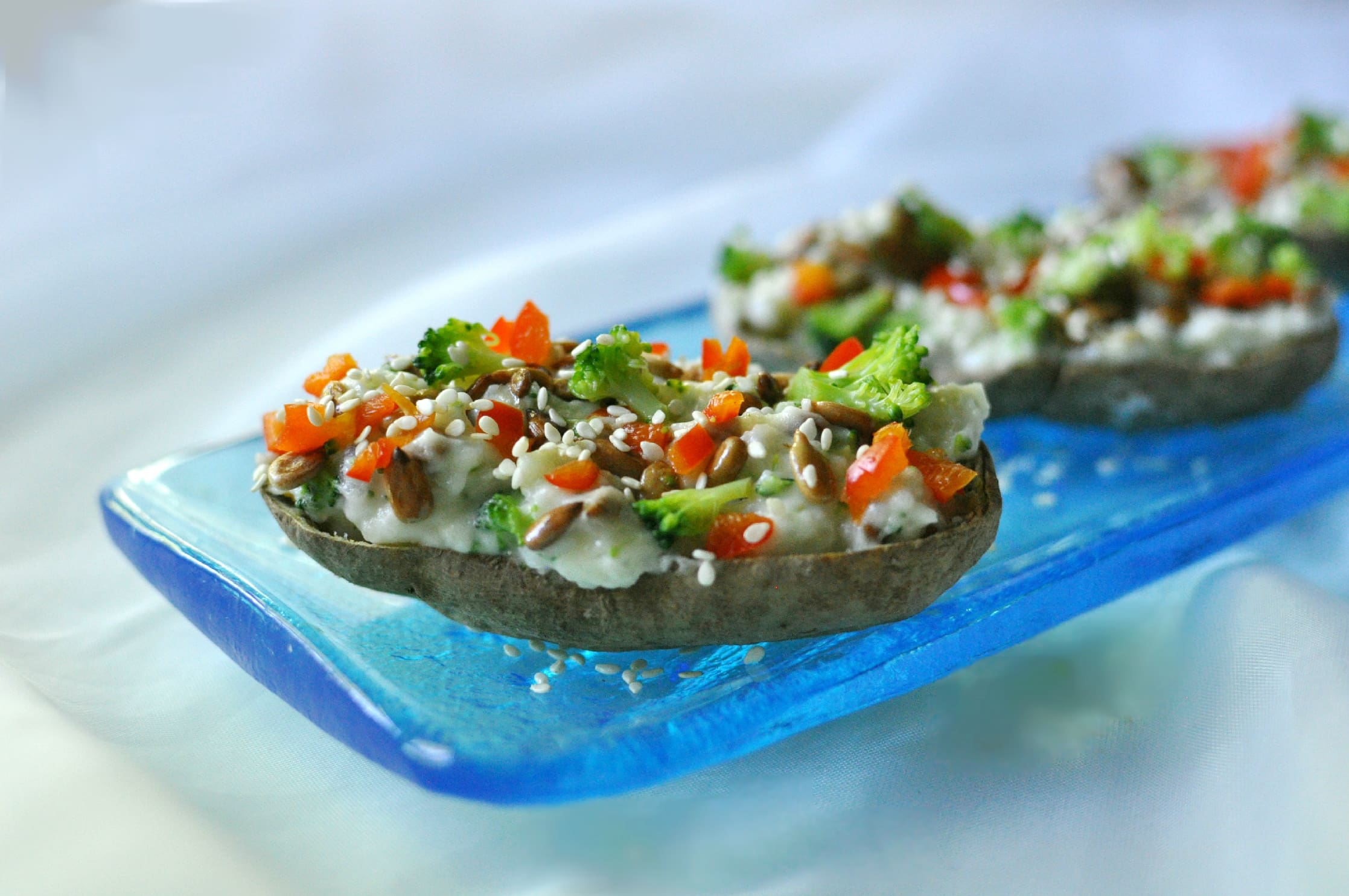 Bring the goodness of a garden onto your palate - in just one bite � with these simple yet special Bracket Buster Tater Bites that are stuffed with super fresh ingredients to provide both flavor and fun for your tongue � ah!