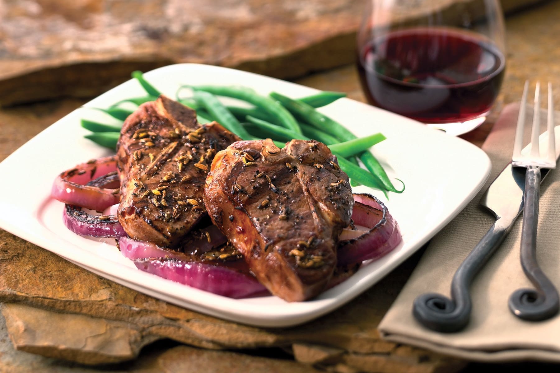 This simple and quick weeknight meal is made in less than 20 minutes, has tons of flavor, and looks beautiful when plated.