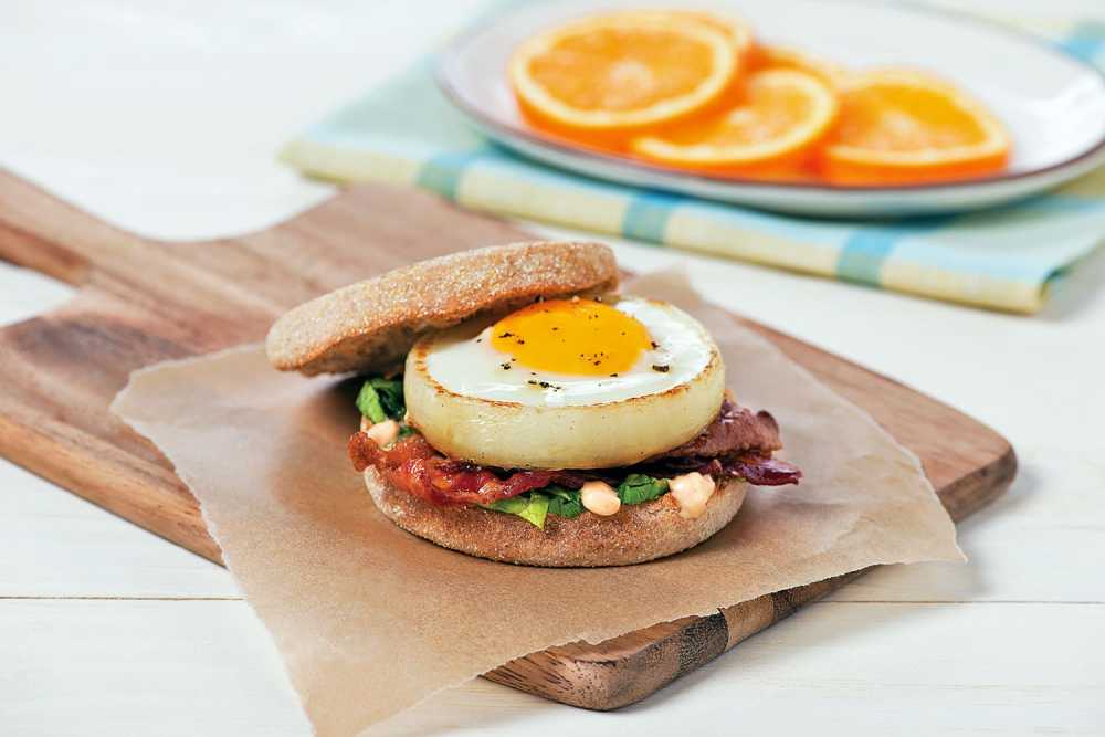 A delicious skillet-grilled breakfast sandwich, with bacon, that combines a little spicy, with a little savory, to give you a kickstart to your day.