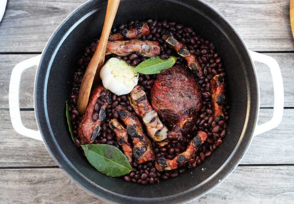 Churrasco is a Portuguese term for grilled meat that, when grilled properly, is full of flavor and so tender. The chimichurri is made with parsley, garlic, citrus juice and olive oil, perfectly complementing the seasoned striploin!