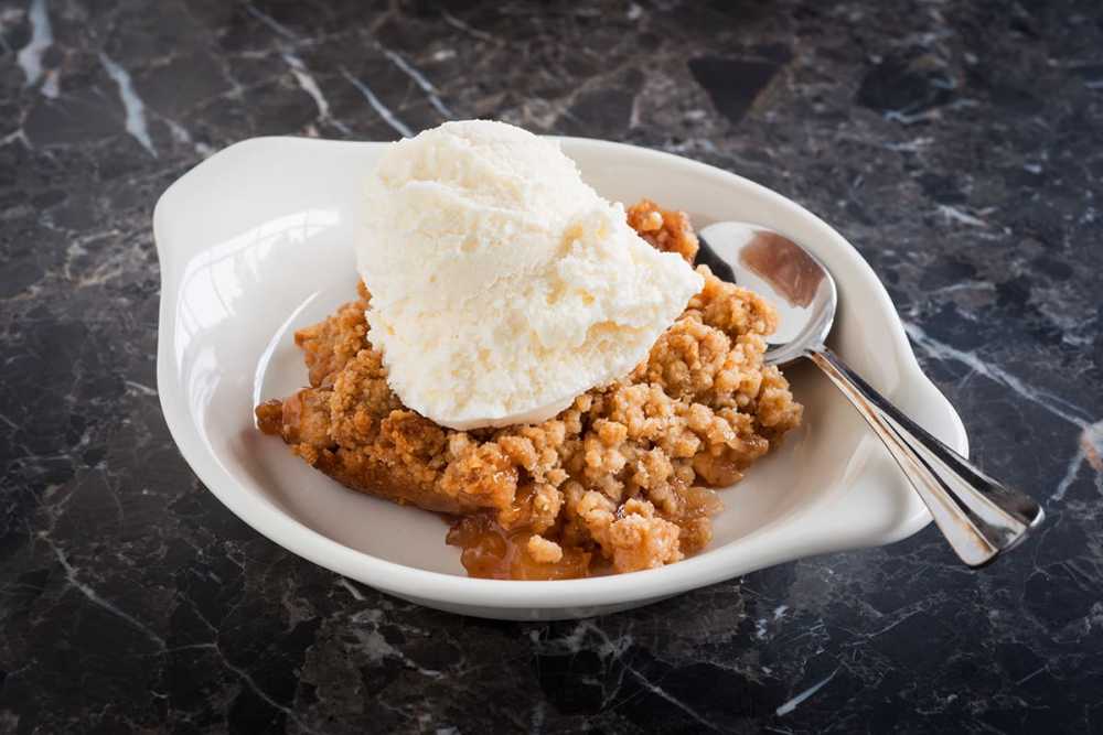 This Honey Apple Crisp is great served hot or cold, and it feeds a crowd (or gives you plenty for second day leftovers). Dress it up with ice cream and sprinkled nuts, or eat it as is—you’ll see why Hannah can’t stop thinking about it!