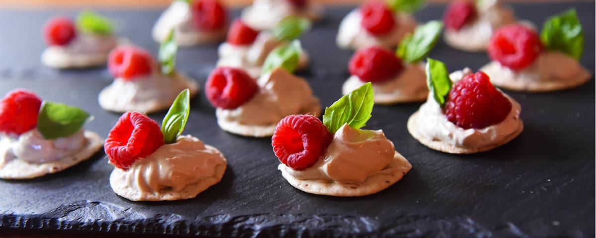 Portable, easy to handle and silverware-free, canap�s afford us many special freedoms, including the benefit of being able to taste a large variety of foods without over-eating!