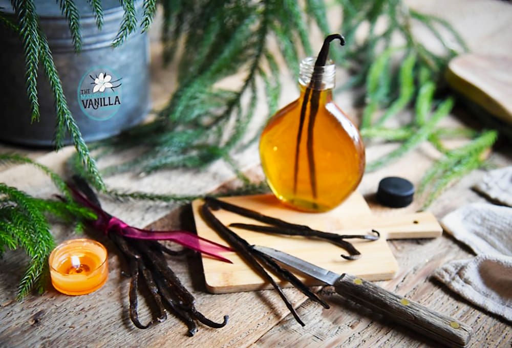 Rich and aromatic, dark and creamy, with an overwhelming sweet, buttery aroma, Bourbon Vanilla Beans are a top choice when you are looking for superior quality and taste!�